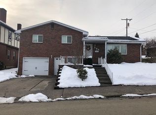 585 Bowlby St, Waynesburg, PA 15370