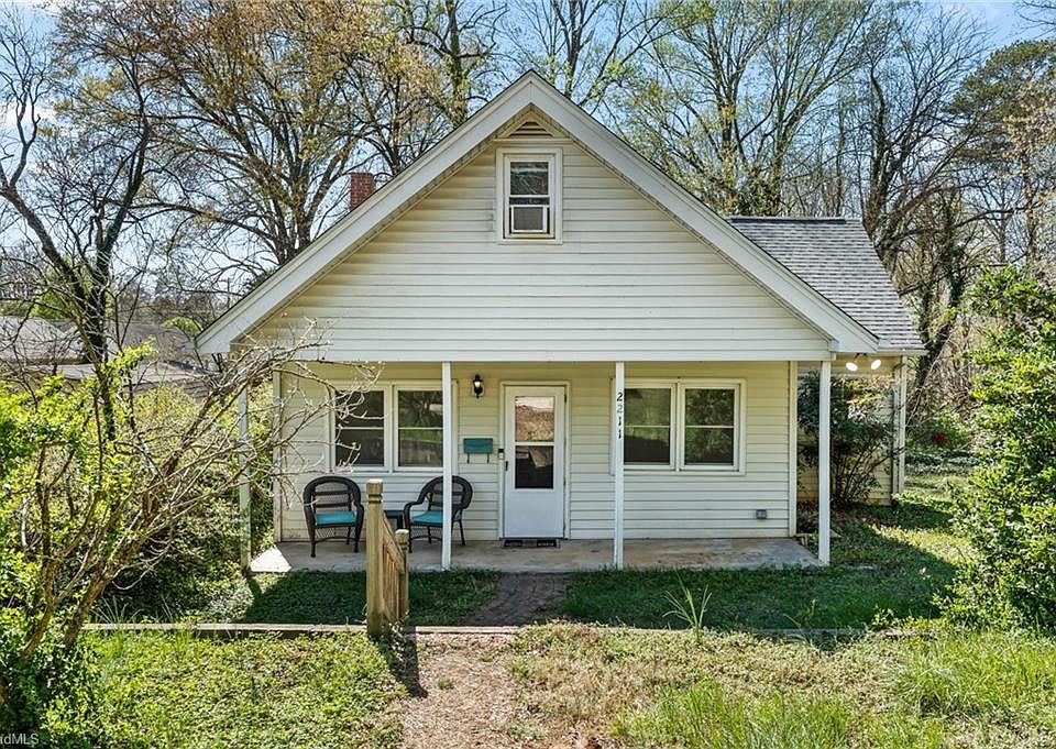 1st image of 2211 S Hawthorne Rd