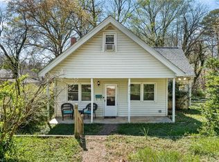 2211 S Hawthorne Rd, Winston Salem, NC 27103