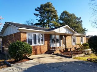 303 Tucson Dr, Fayetteville, NC 28303