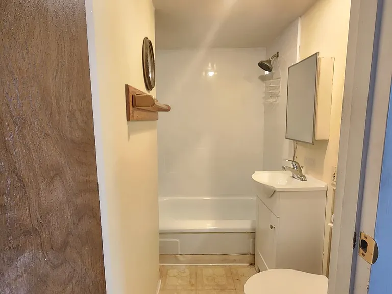 146 W Dorrance St #2F — Photo 6