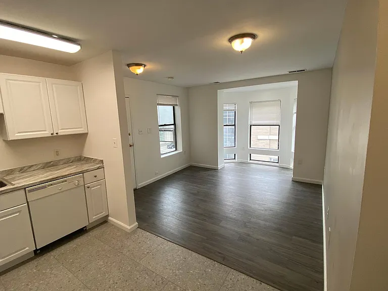 900 M St NW #302 — Photo 7