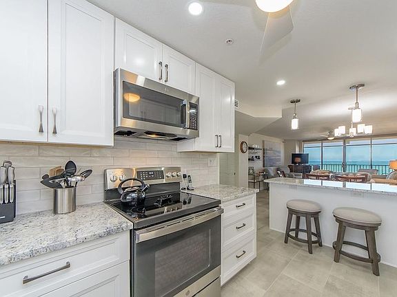 5th image of 1290 Gulf Blvd APT 1106