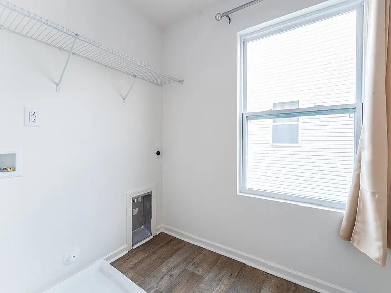 1423 Seawatch Dr — Photo 4