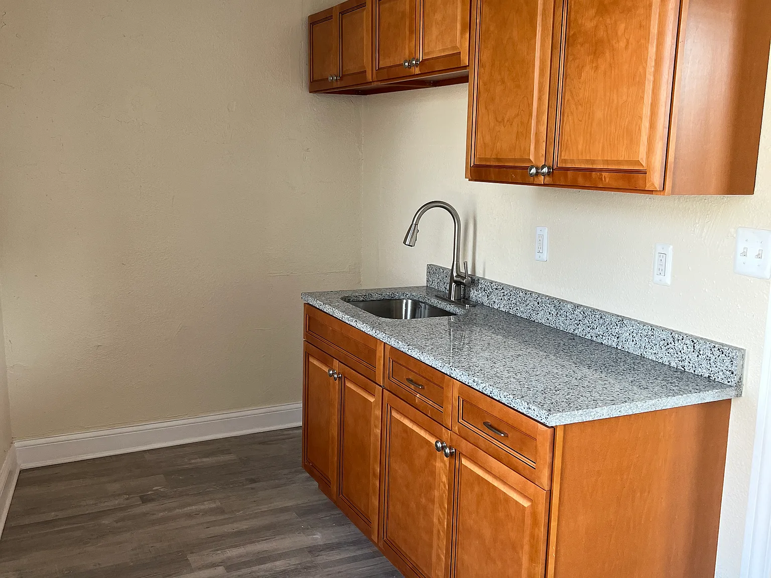 1 bed, 600 sqft, $750 — Photo 4