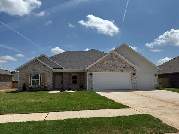 122 N Banner Ave, Farmington, AR 72730