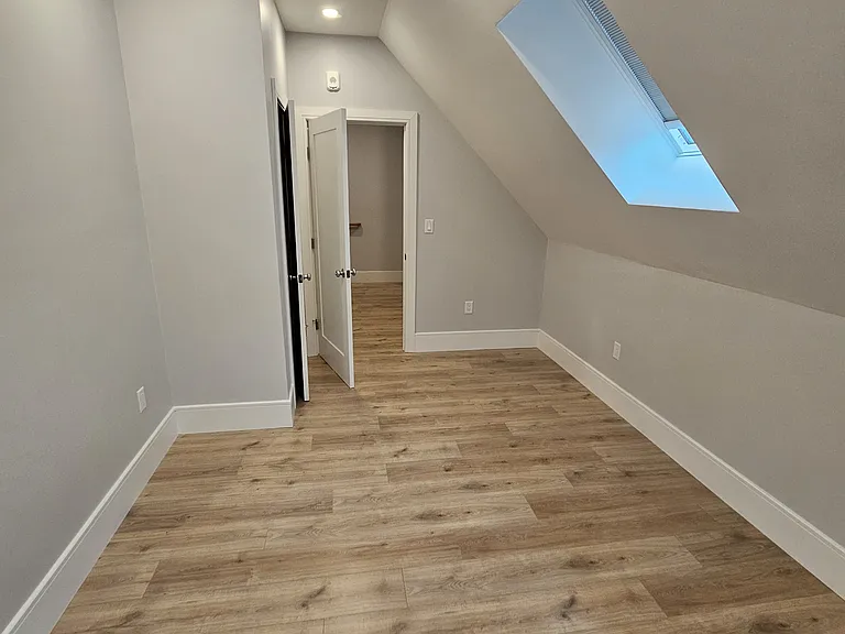 124 Kenrick St — Photo 12