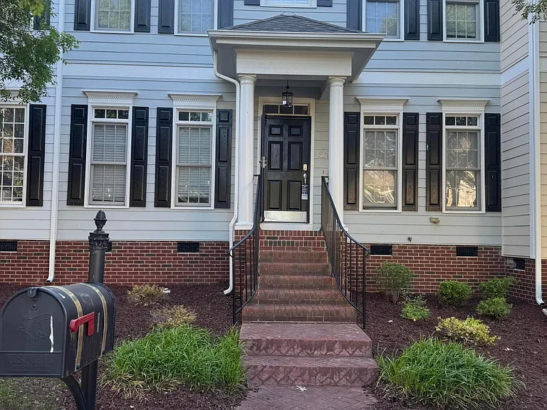 216 Presidents Walk Ln — Photo 1