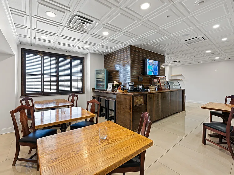 The Apartments at Hotel Phillips — Photo 6