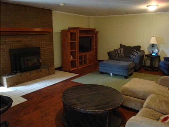 5th image of 14160 Nottingham Dr