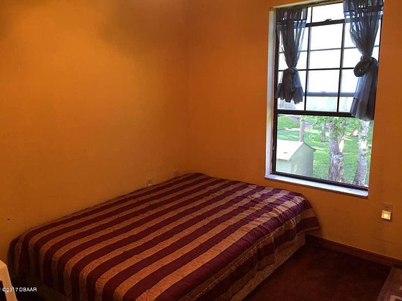 4th image of 840 Center Ave #620