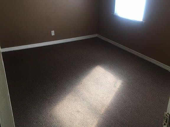 4th image of 402 N Public St