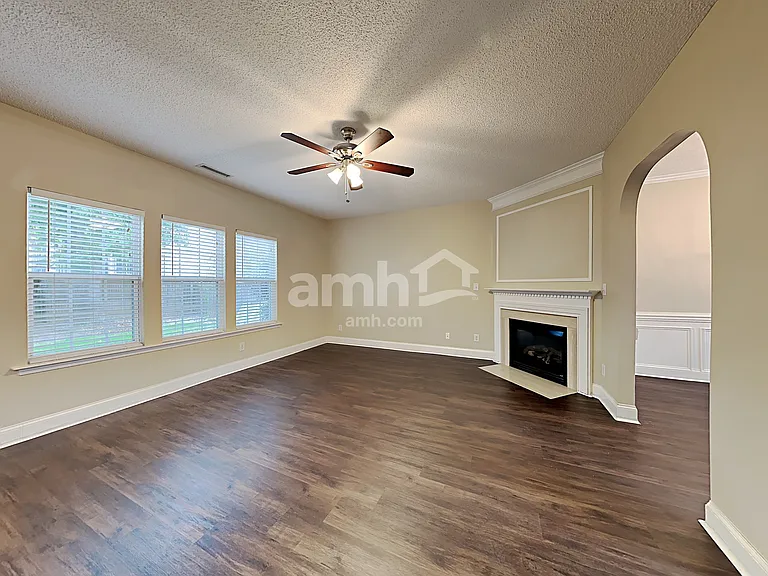 5617 Enoree Ln — Photo 9