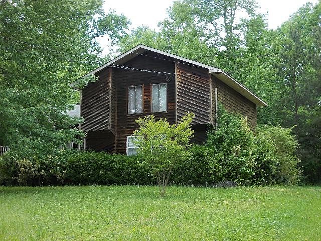 1st image of 969 Falconcrest Dr