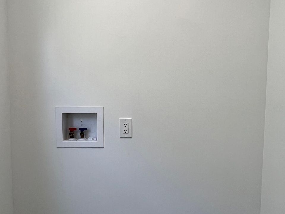 1st image of 245 4th Ave #245
