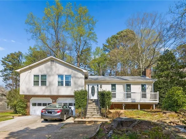 254 Devant Pl SW, Lilburn, GA 30047