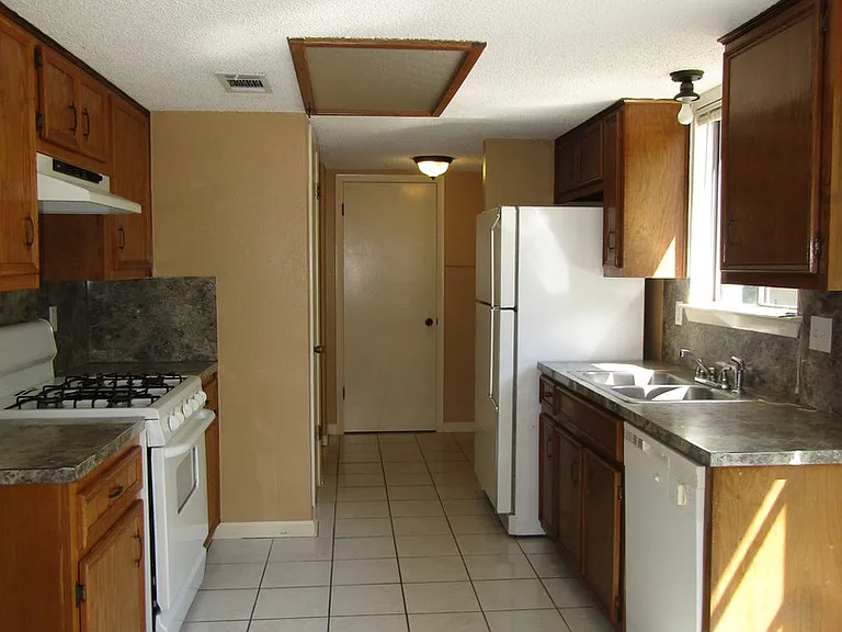 7001 Winedale Dr — Photo 12