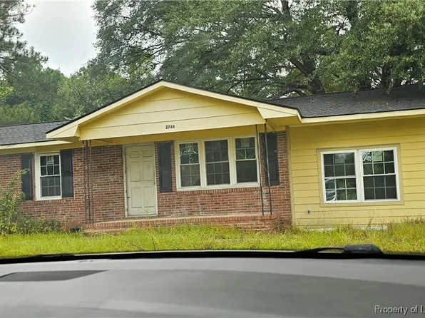 2763 Blossom Rd, Hope Mills, NC 28348