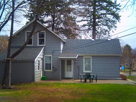 3rd image of 421 14th Ave N