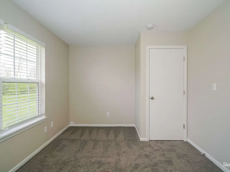 6730 Townsend Way — Photo 8