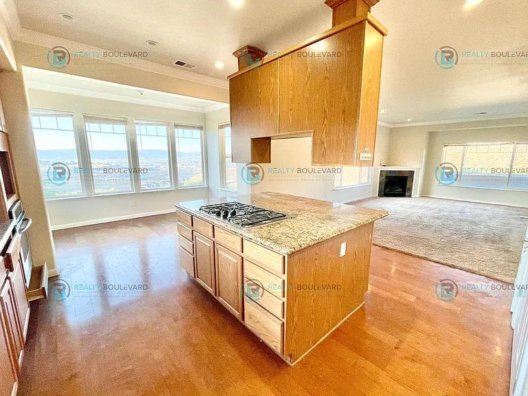 4007 Anthony James Ct — Photo 10