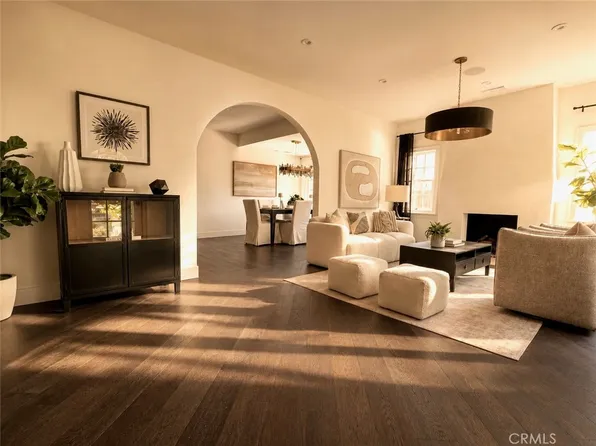 616 Lillian Way, Los Angeles, CA 90004
