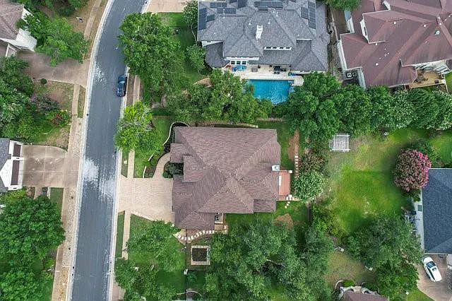 9900 Tree Bend Cv — Photo 33