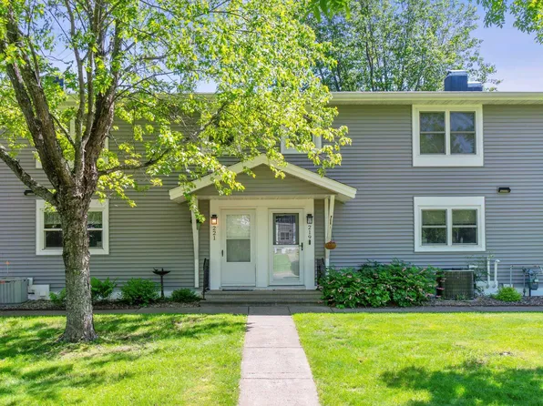 221 Mitchell Cr #52B, Duluth, MN 55811