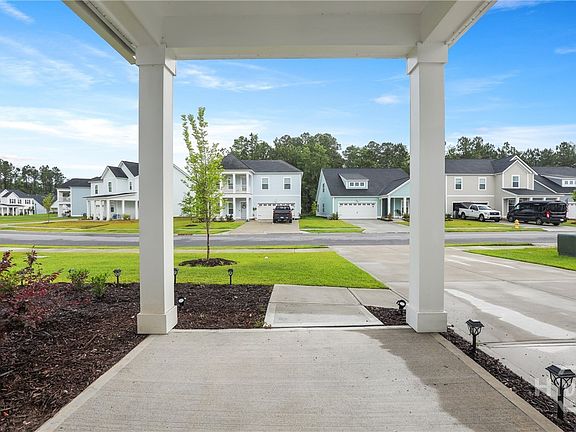 3rd image of 137 Binscombe Lane