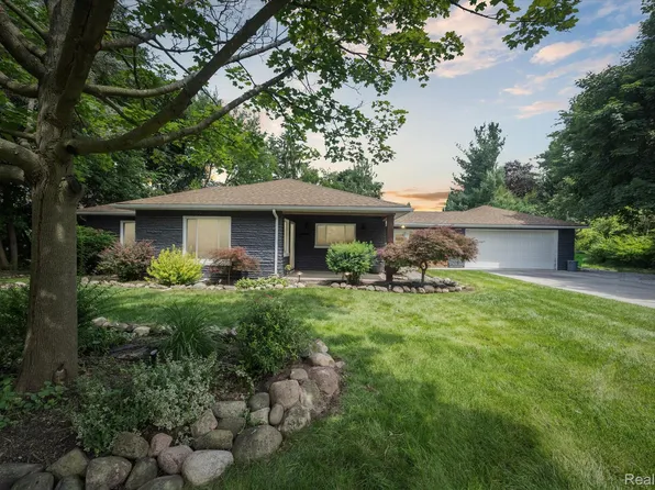 105 George St, Milford, MI 48381