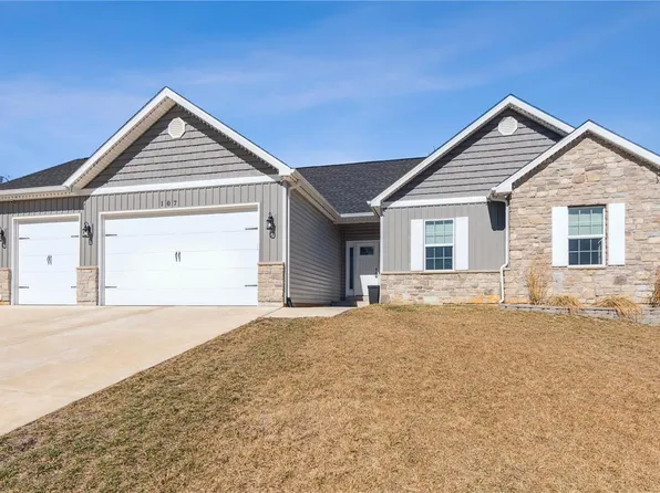 107 Providence Ridge Ct, Wentzville, MO 63385
