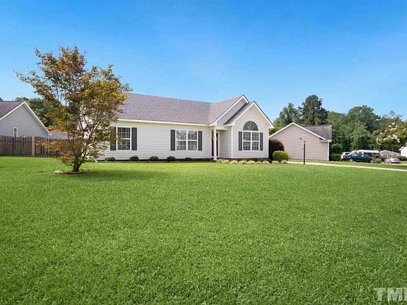 3rd image of 11457 Village Square Dr