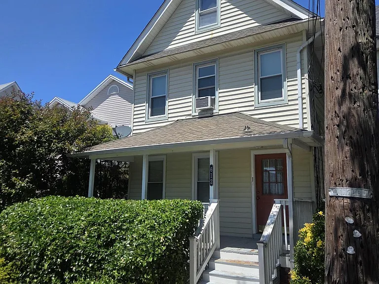 612 Lareine Ave #2 — Photo 2