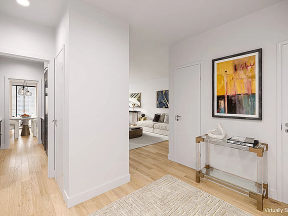 2nd image of 931 Lexington Ave #11R