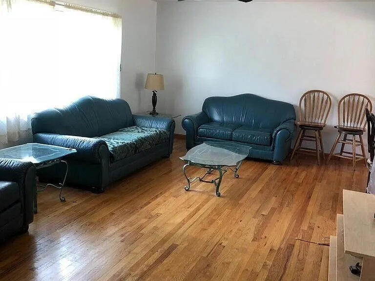 505 W Lincoln Ave — Photo 3