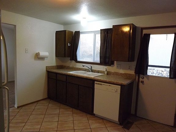 2nd image of 3298 W 9th Ave #A