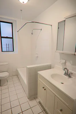 Rented by PMG Real Estate  | media 24