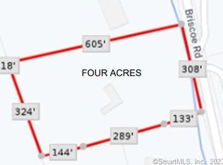 142 Briscoe Rd, New Canaan, CT 06840