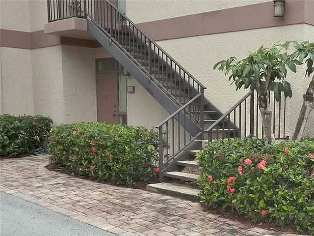 Home For Sale In Sabal Lake