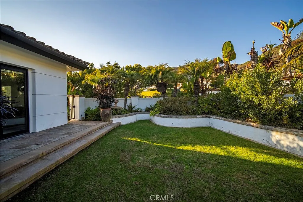 4 bed, 4.5 bath, 3770 sqft, $18,500 — Photo 4