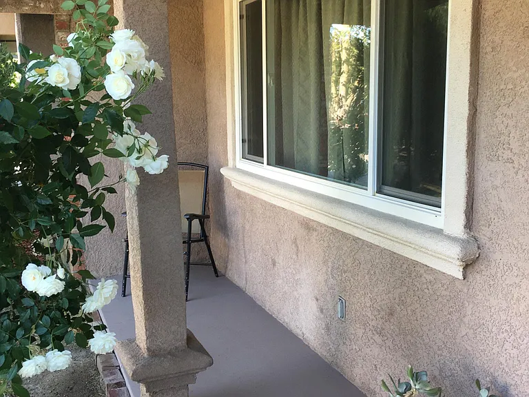 9001 Feather River Way — Photo 4