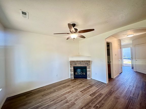 5th image of 1451 W Hyacinth Ln