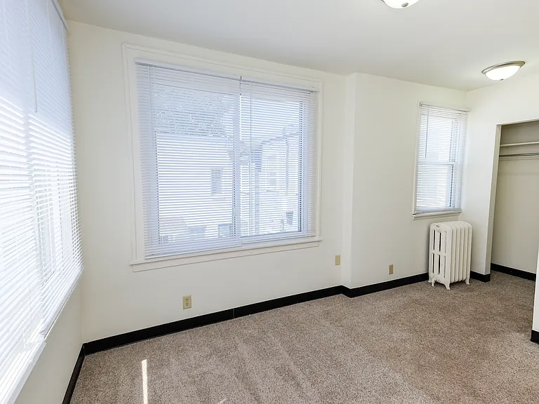 Snelling Villas — Photo 10