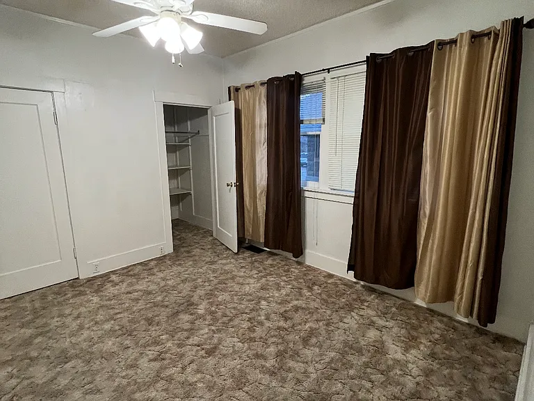141 Avenue E — Photo 15