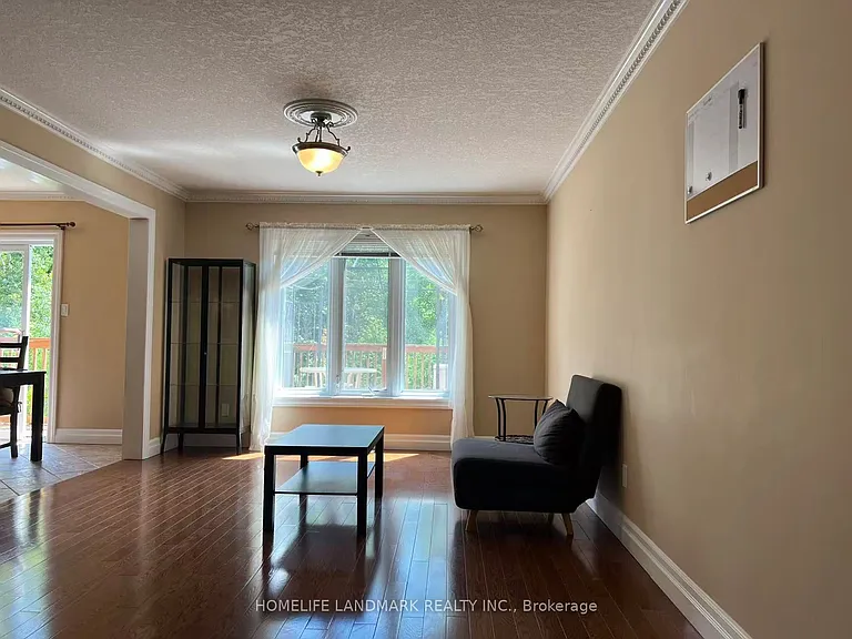 579 Violet St — Photo 27