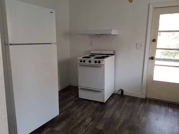 2nd image of 914 Richie Ave #1