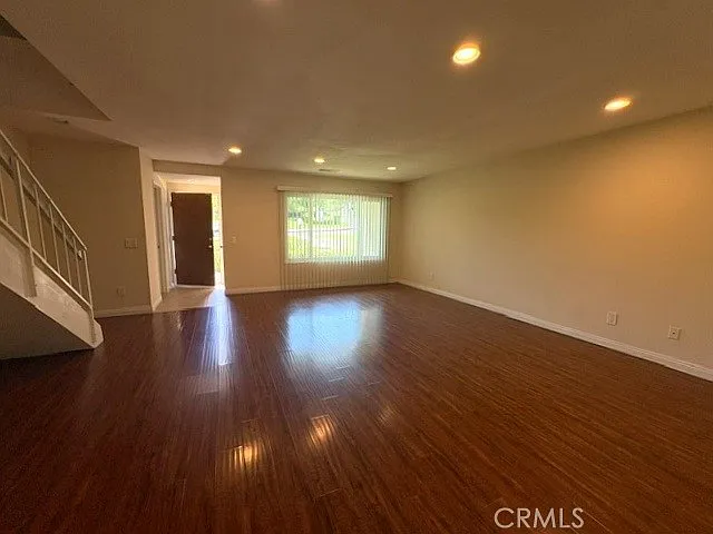 3 bed, 1506 sqft, $3,295 — Photo 3