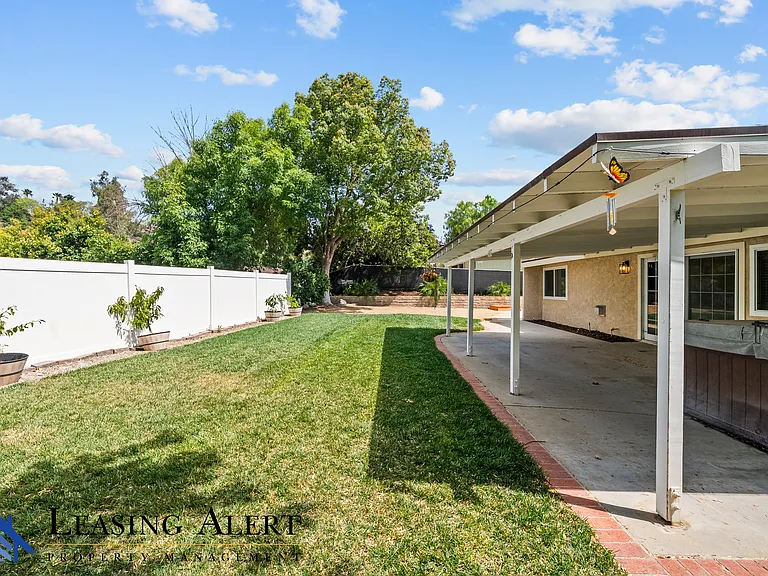 28031 Meadowcreek Rd — Photo 21