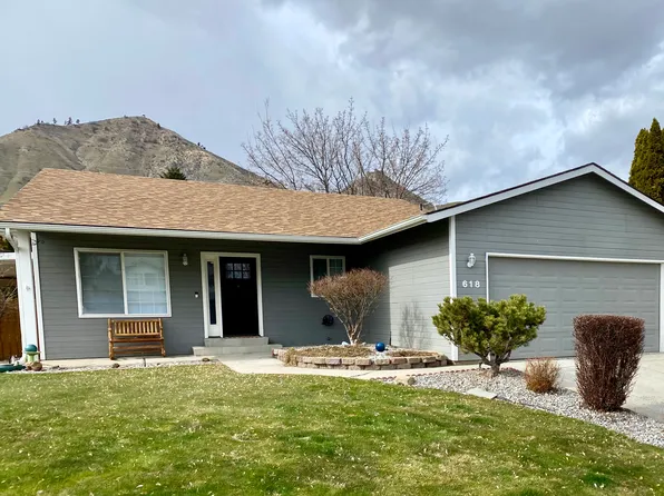 618 Royal Anne Dr, Wenatchee, WA 98801