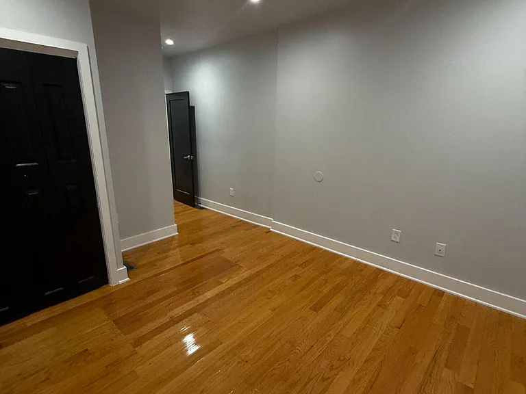 713 N 16th St #1 — Photo 9